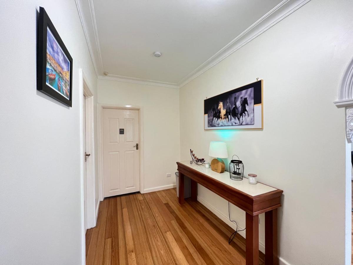 Cosy 4Br Home 15 Minutes Away From Melbourne Airport St Albans 外观 照片