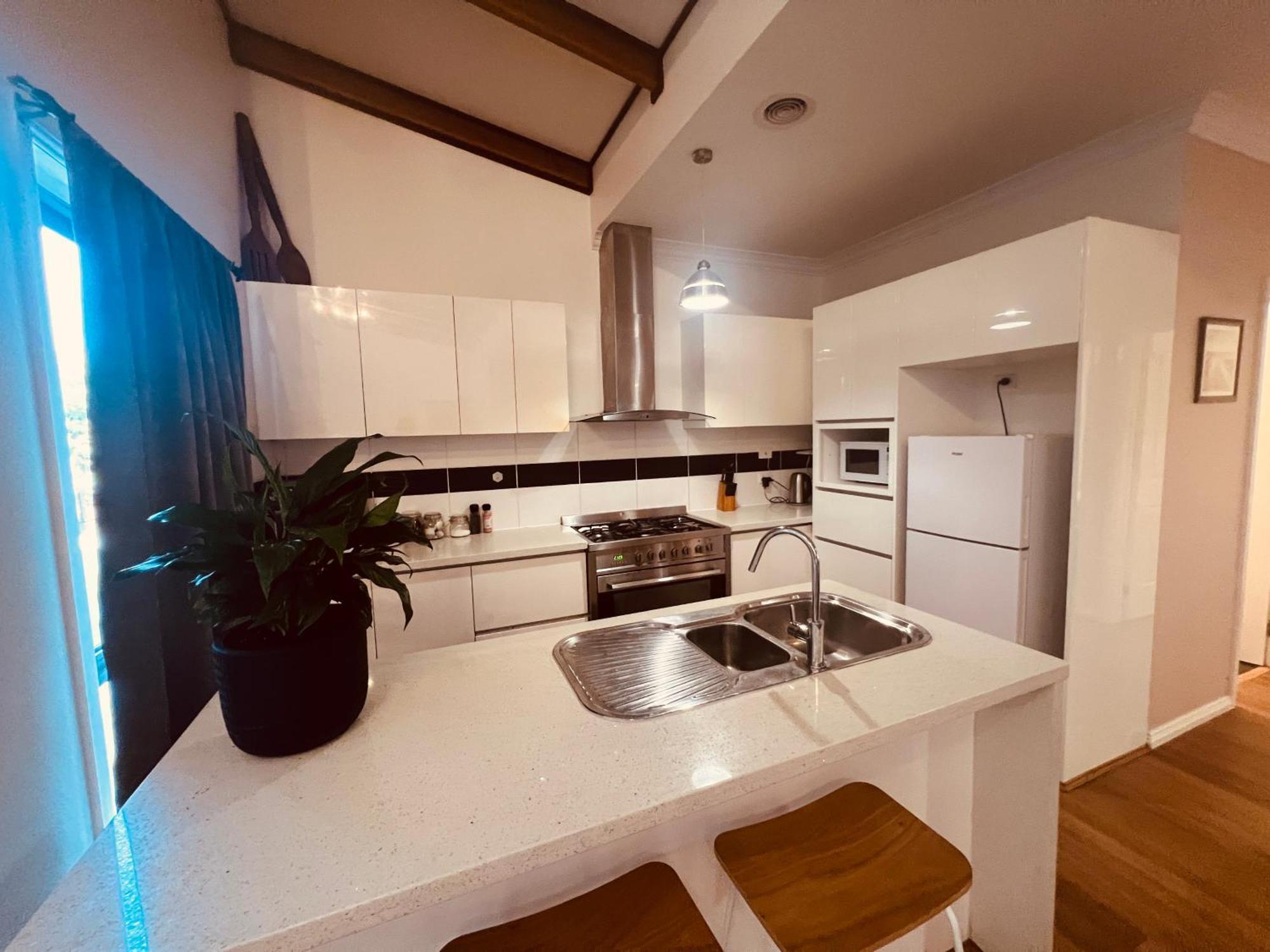 Cosy 4Br Home 15 Minutes Away From Melbourne Airport St Albans 外观 照片
