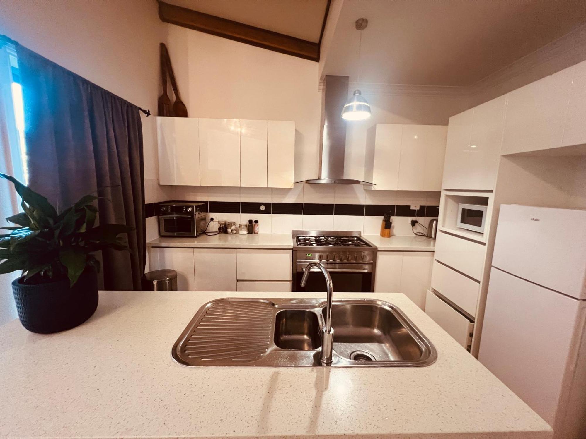 Cosy 4Br Home 15 Minutes Away From Melbourne Airport St Albans 外观 照片