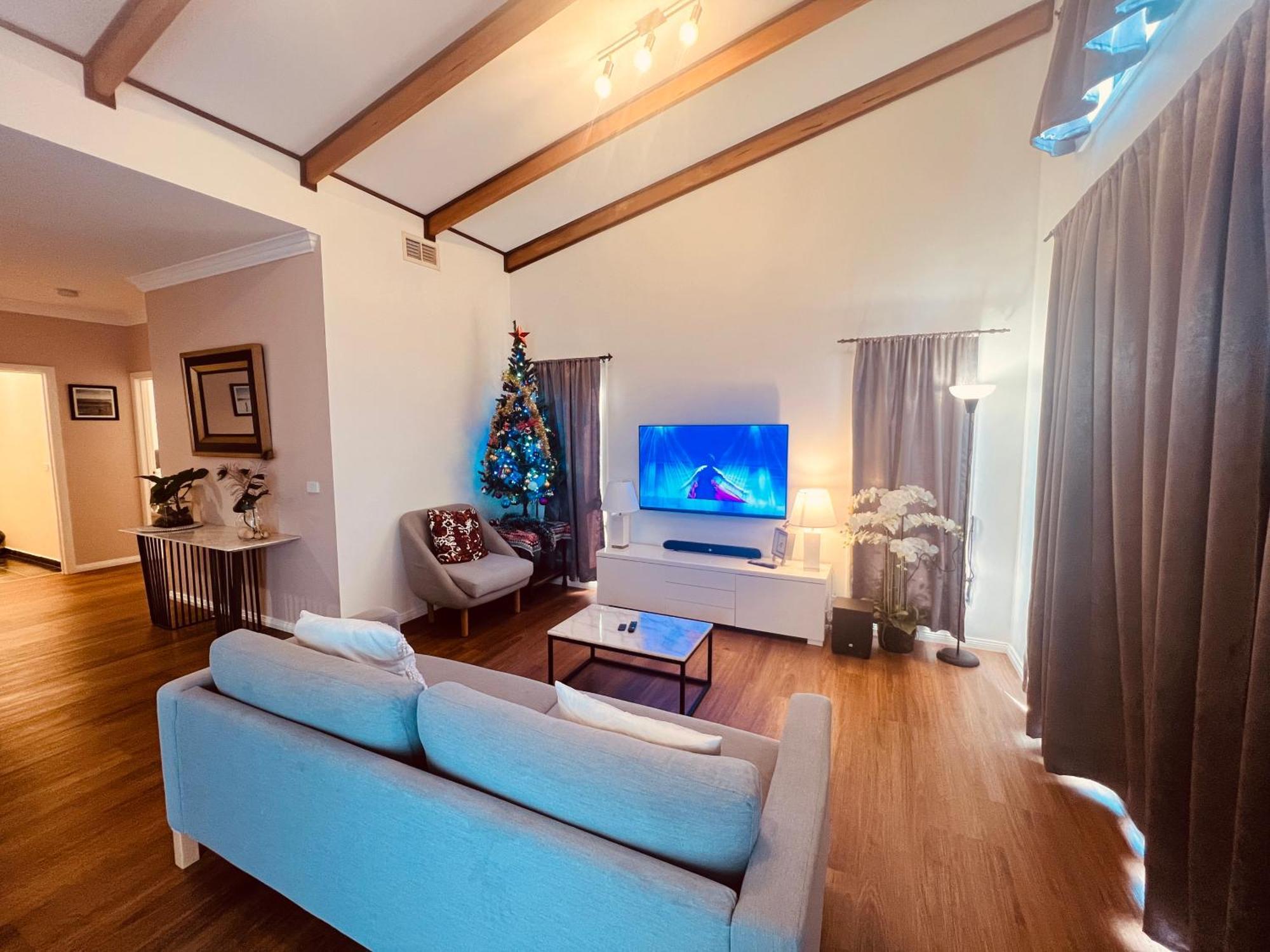 Cosy 4Br Home 15 Minutes Away From Melbourne Airport St Albans 外观 照片