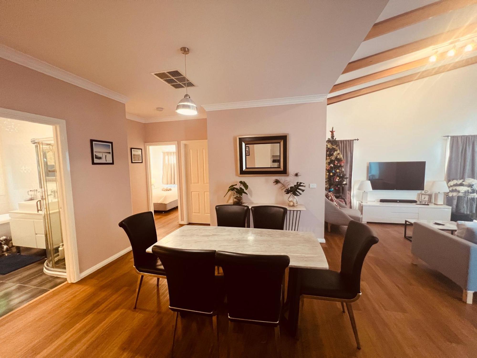 Cosy 4Br Home 15 Minutes Away From Melbourne Airport St Albans 外观 照片